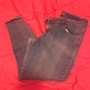 Light denim skinny jeans